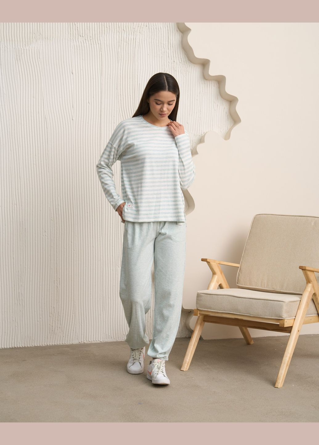 Зелена жіночий комплект зі штанами Nicoletta