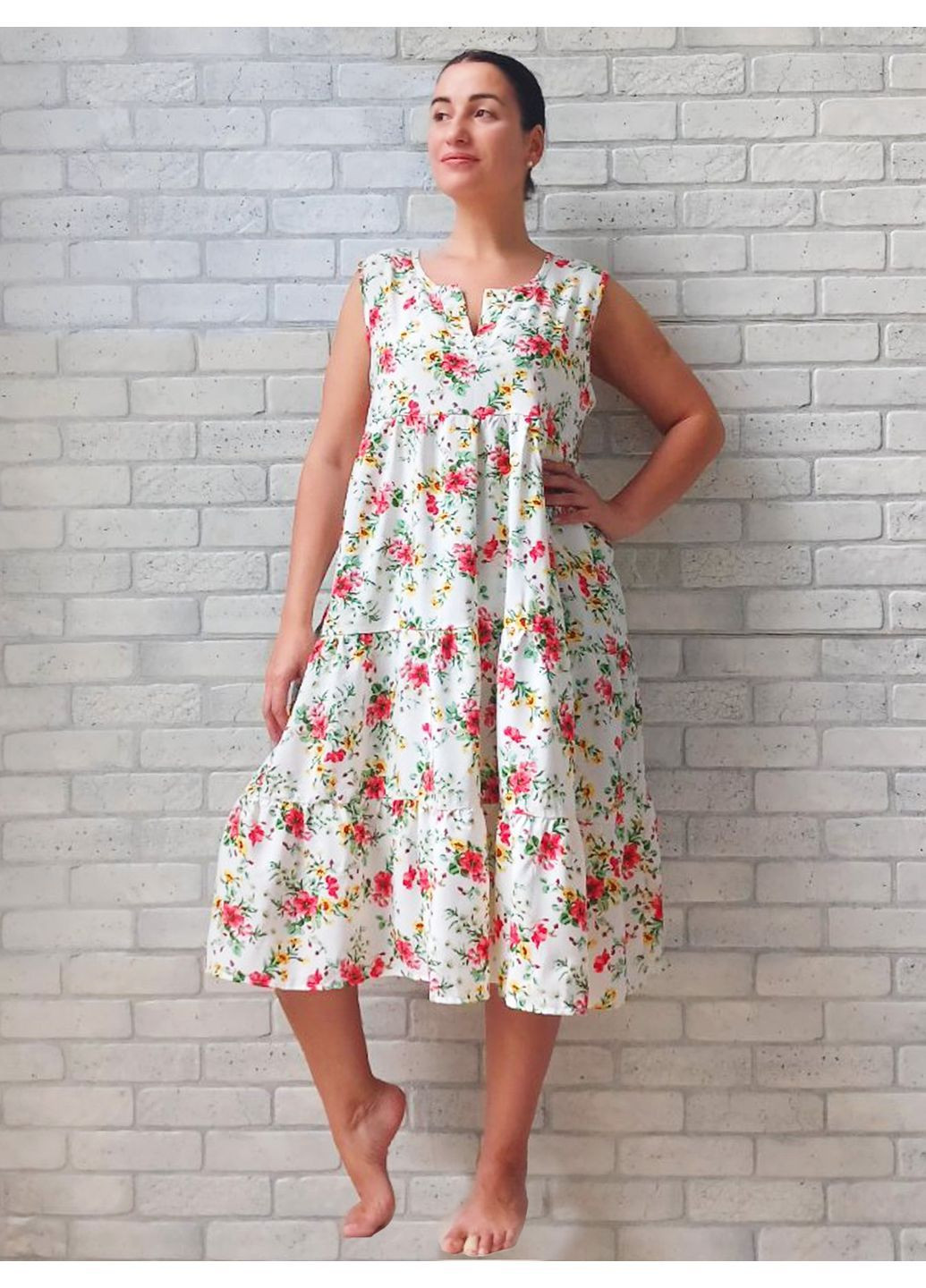 женский женский штапельный сарафан на кокетке с воланами, платье без рукава цвет молочный в цветочный принт No Brand в цветочек