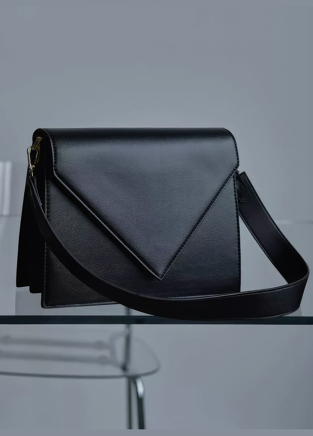 Жіноча сумка через плече / стильна сумочка крос-боді з широким ремінцем 2024 9401 Чорний 70160 OnePro (286328316)