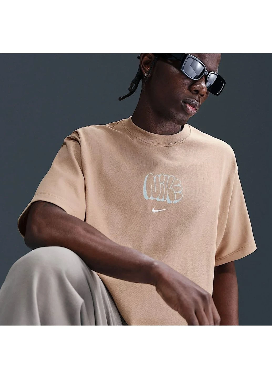 Персиковая футболка мужская solo swooth peach Nike