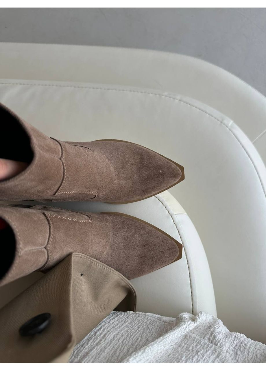 Кавові демісезонна стильні жіночі козаки No Brand