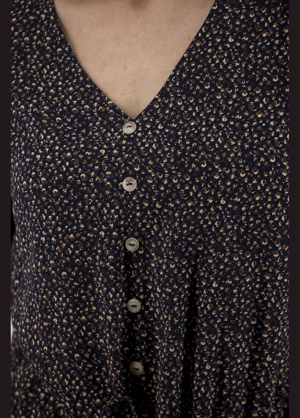 Темно-синя кежуал жіноча літня сукня оверсайз в горох з v-вирізом і ґудзиками tell (темносиній, ), 29230 No Brand в горошок