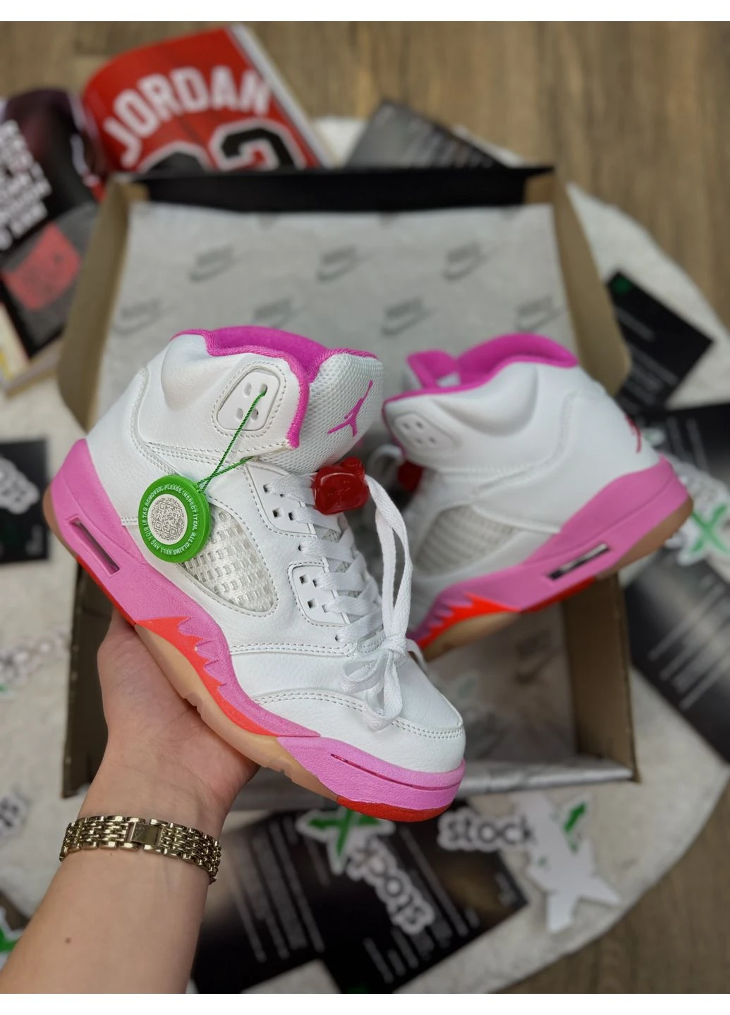 Розовые демисезонные кроссовки мужские nike air jordan 5 retro gs pinksicle wnba найк аир джордан розовые No Brand