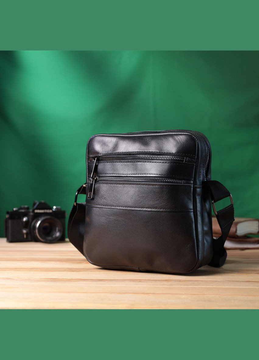 Классическая мужская сумка кросс боди из натуральной глянцевой кожи черная 22846 Shvigel (329197396)