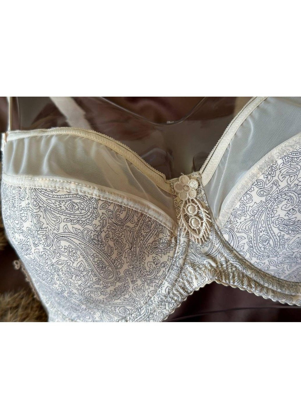 Бежевий бюстгальтер з тонким поролоном 12781 бежевий Lanny Mode