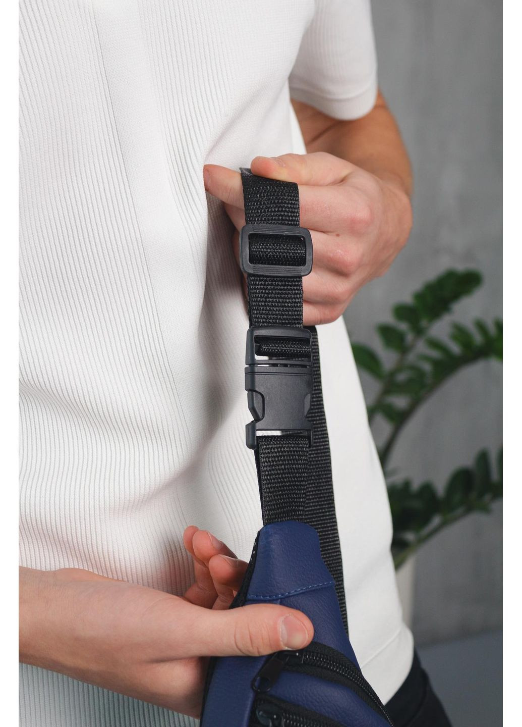 Бананка кожзам 2 отделения No Brand (360817937)