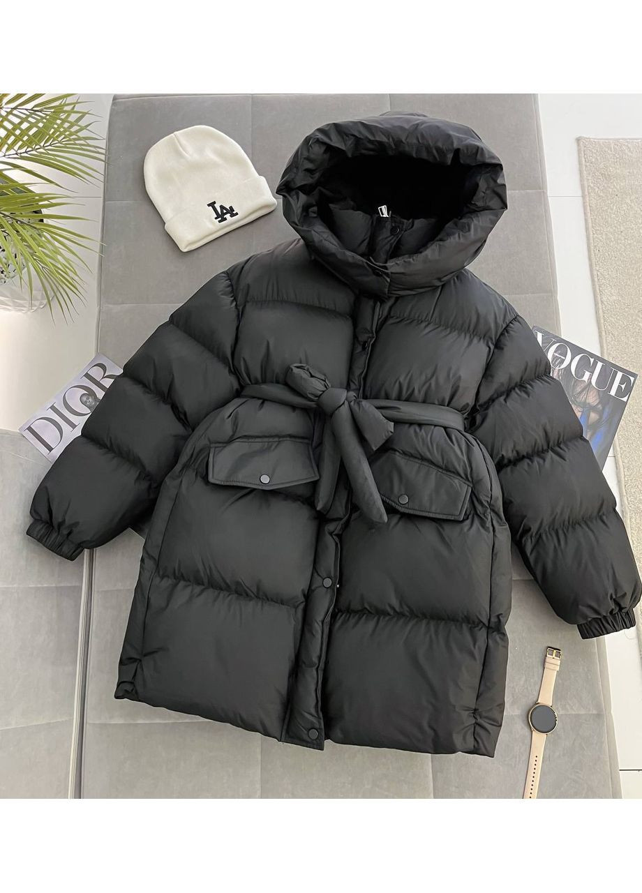 Черная зимняя утепленная женская куртка-пуховик с поясом и капюшоном. No Brand