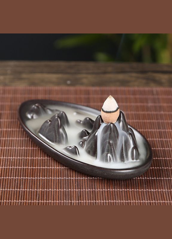 Керамічна підставка для пахощів + 5 арома-конусів "Мікс" No Brand (298573628)