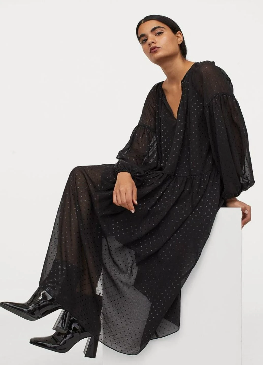 Черное платье черный H&M