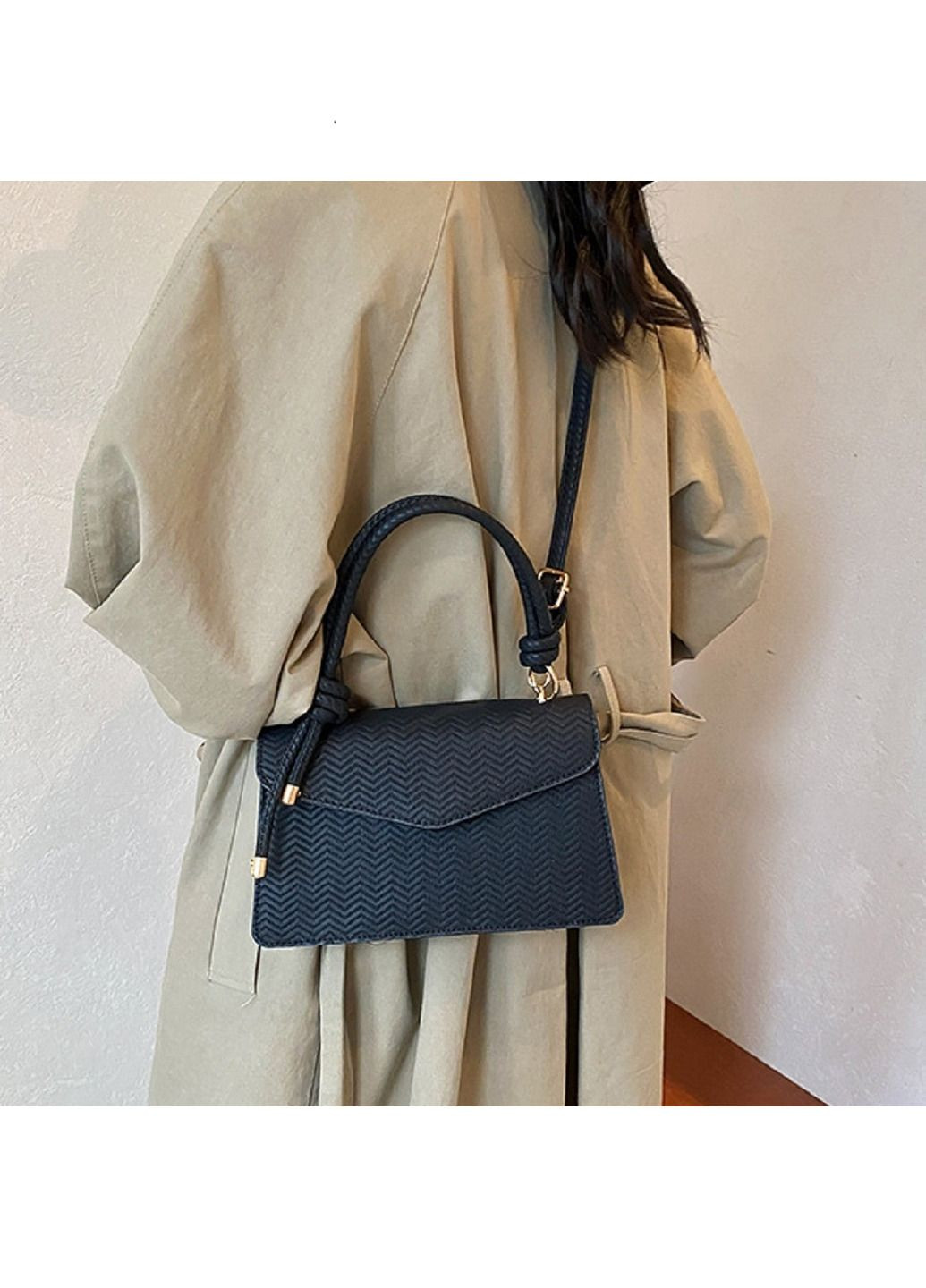 Женская сумка кроссбоди через плечо из экокожи с клапаном с тиснением RoyalBag P1-86148A (331879768)