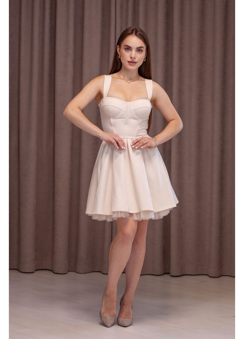 Бежевое коктейльное платье бэби долл ODDI однотонное