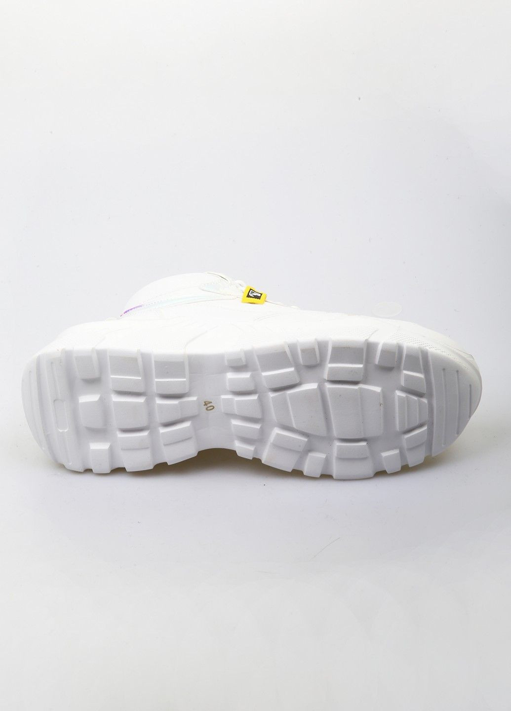 Белые кэжуал осенние ботинки Qwest Original