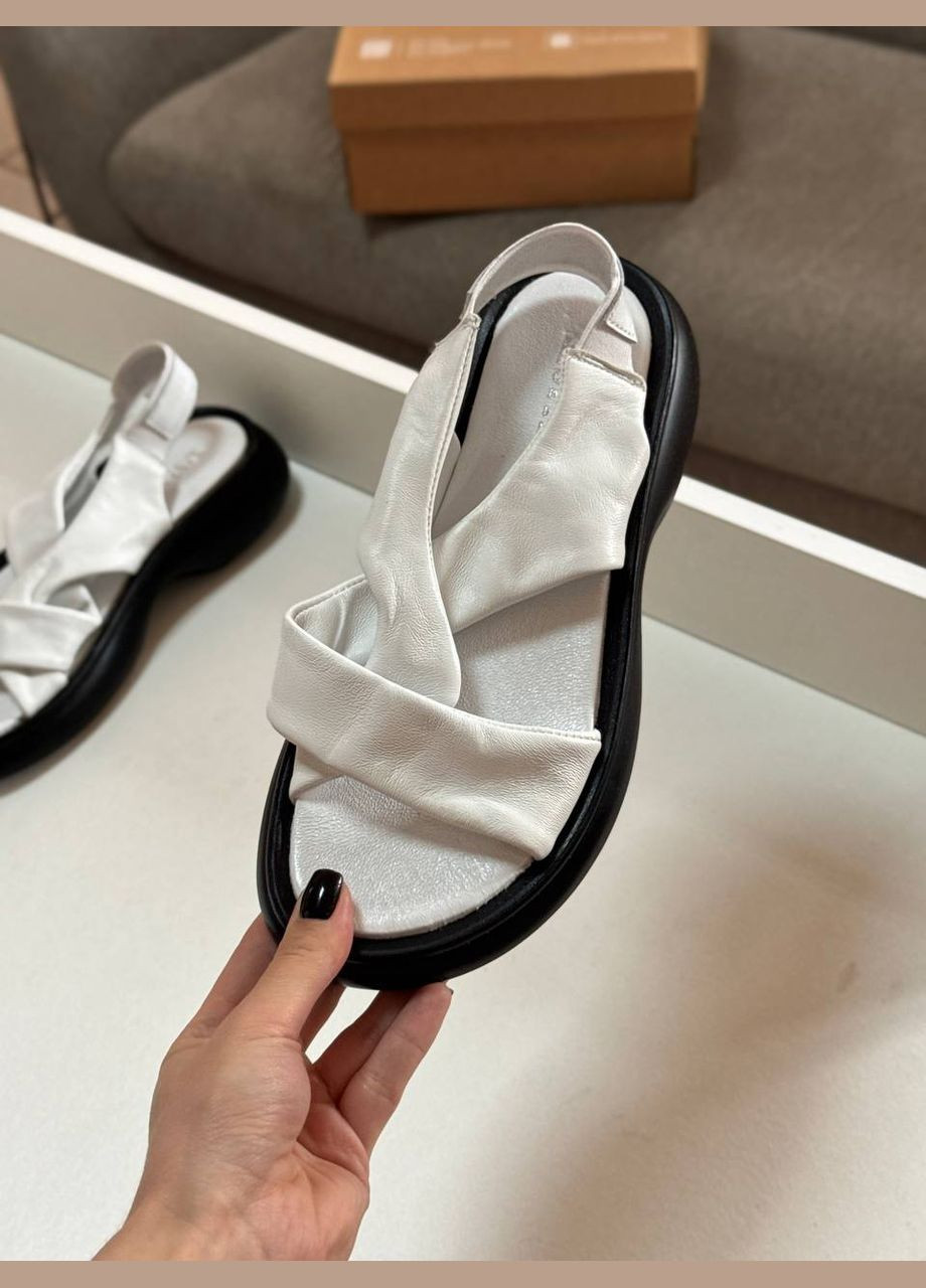 Белые босоножки Prelesta