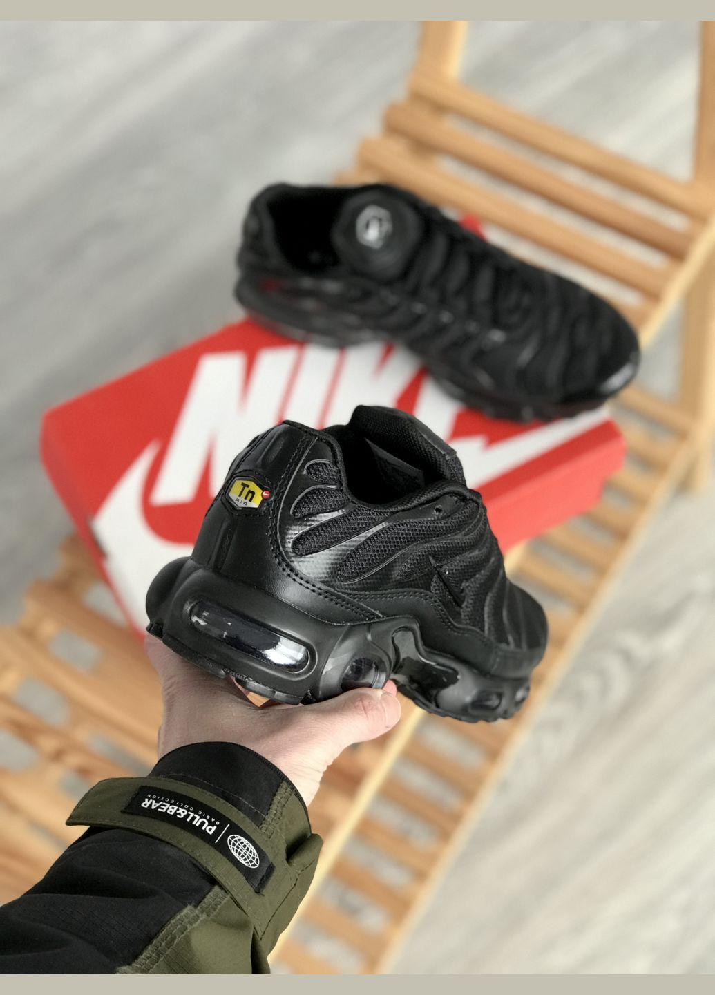 Черные демисезонные кроссовки мужские и женские Nike air max Tn plus black | Найк аір макс Тн плюс