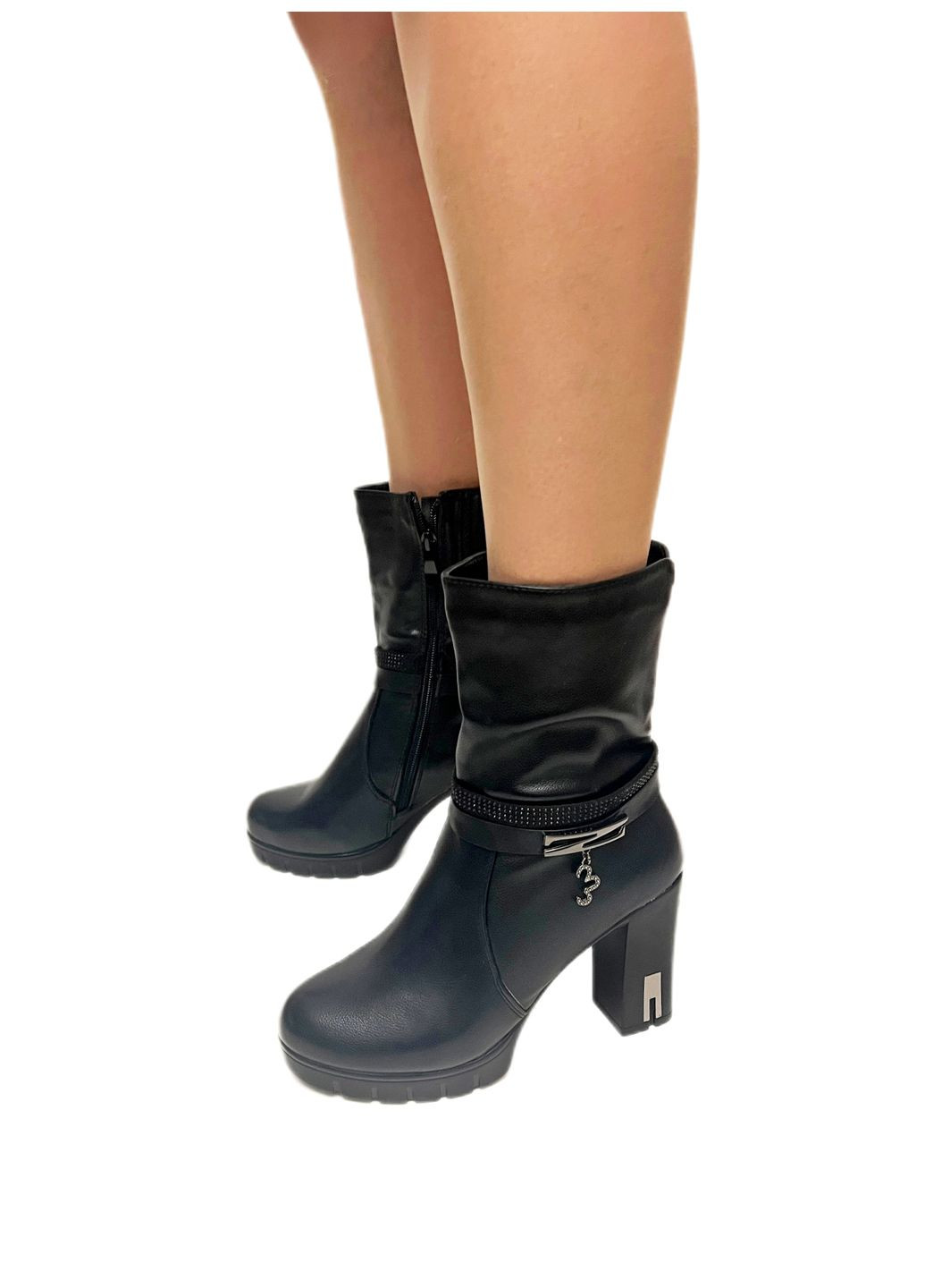 Черные осенние полусапоги черные деми на каблуке Karco