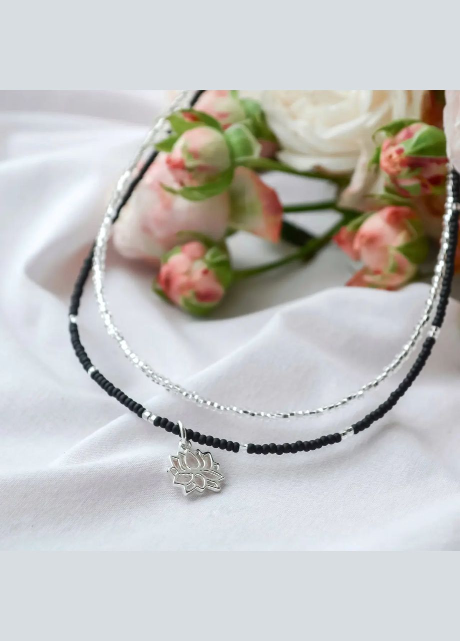 Чокер двойной бисер с подвеской "Лотос", фур-ра гипоаллергенн цвета серебро d-2мм+- L-43-48см No Brand латунь, бисер серебро (303140336)