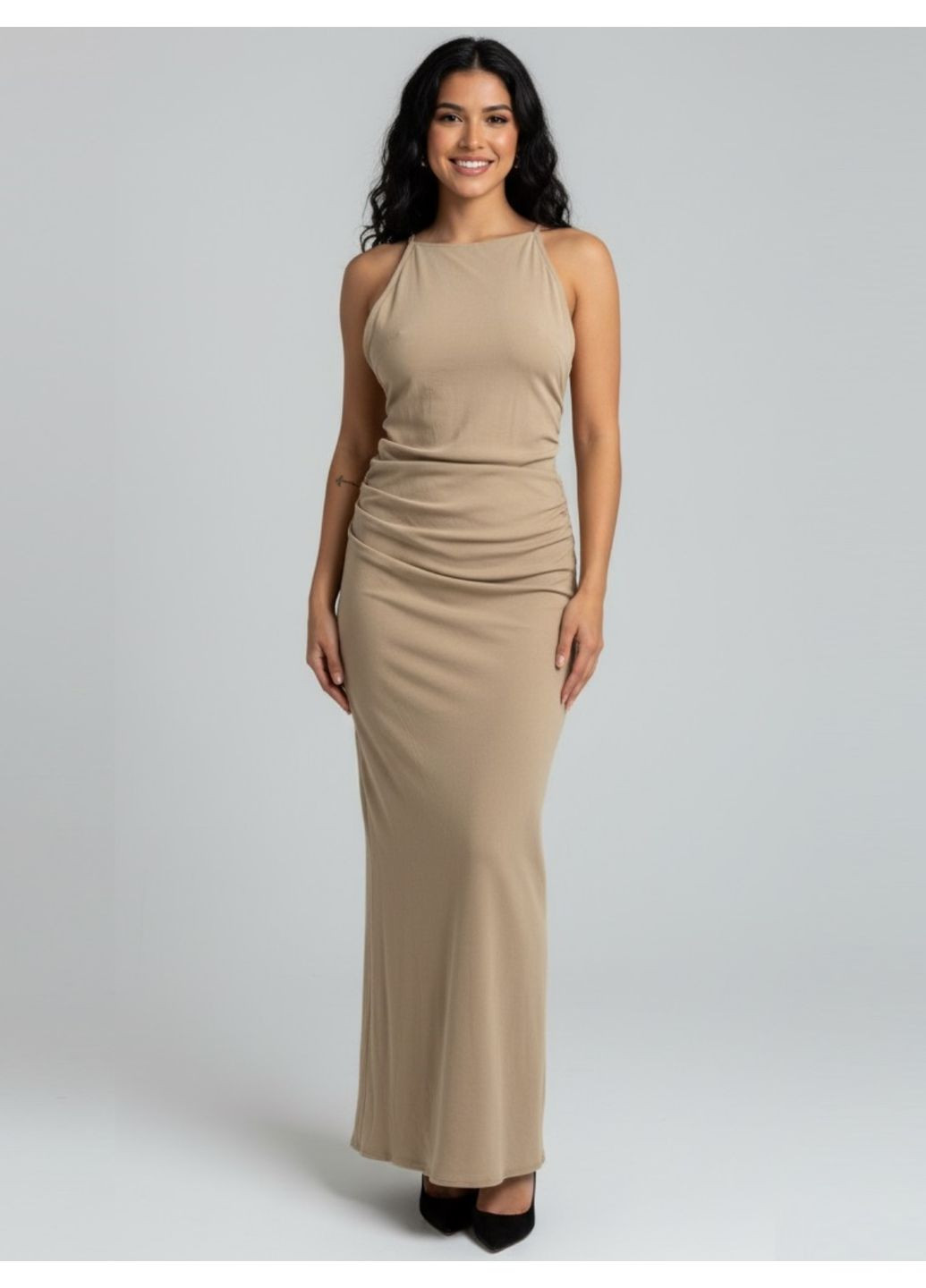 Бежевое платье LeGer