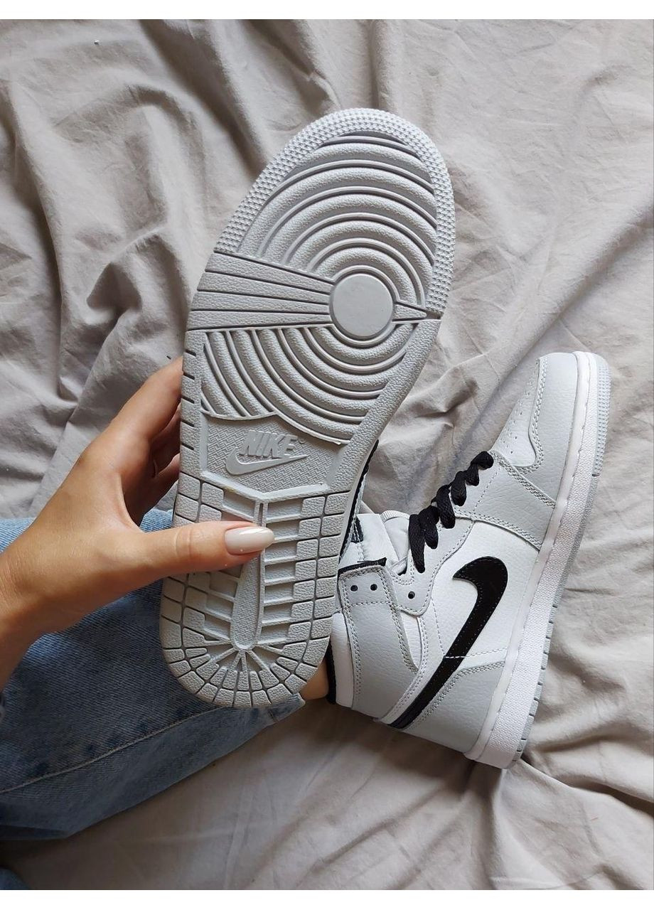 КРОСІВКИ ЖІНОЧІ NIKE AIR JORDAN 1 MID LIGHT SMOKE GREY V2 НАЙК АІР ДЖОРДАН No Brand сірі демісезони (368888085)