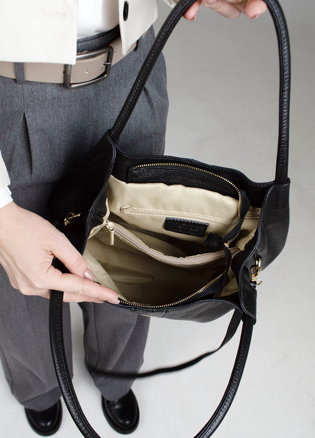 Сумка жіноча шопер шкіряна 03602 з 2 ручками чорна Virginia Conti (303543566)