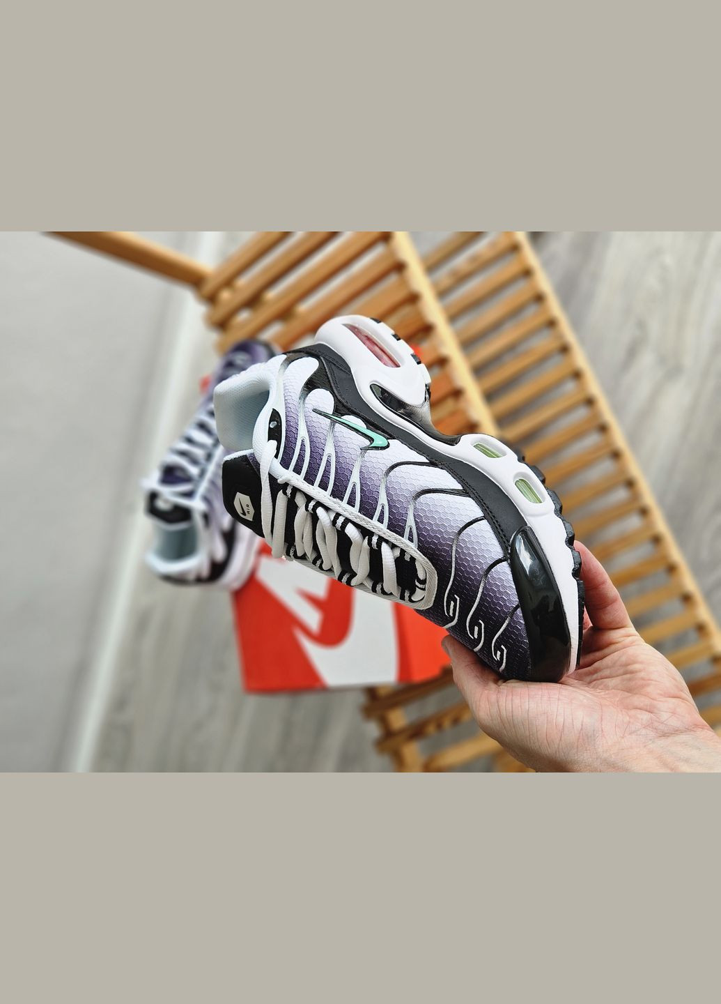 Серые демисезонные кроссовки мужские и женские nike air max tn plus grey \ найк аир макс тн плюс серые No Brand