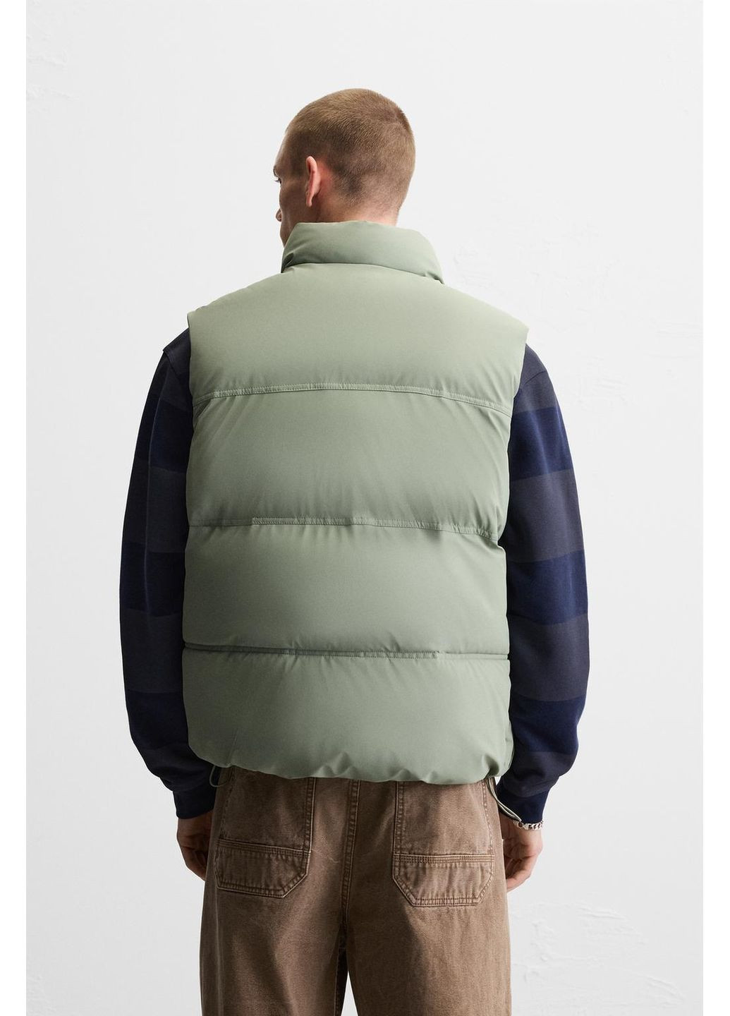 Стеганый прорезиненный жилет светлый хаки, водонепроницаемый, с карманами Zara (352742534)