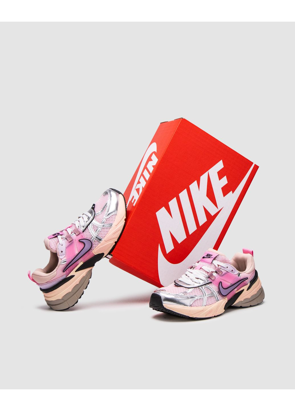 КРОСІВКИ ЖІНОЧІ NIKE V2K RUNTEKK PINK / SILVER НАЙК В2К РАНТЕКК No Brand рожеві демісезони (369388939)
