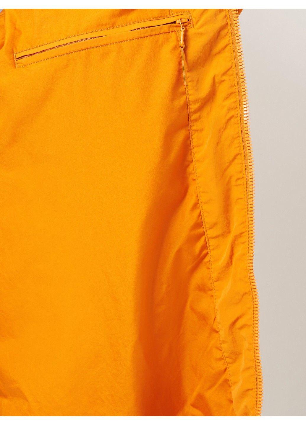 Оранжевая демисезонная ветровка C&A