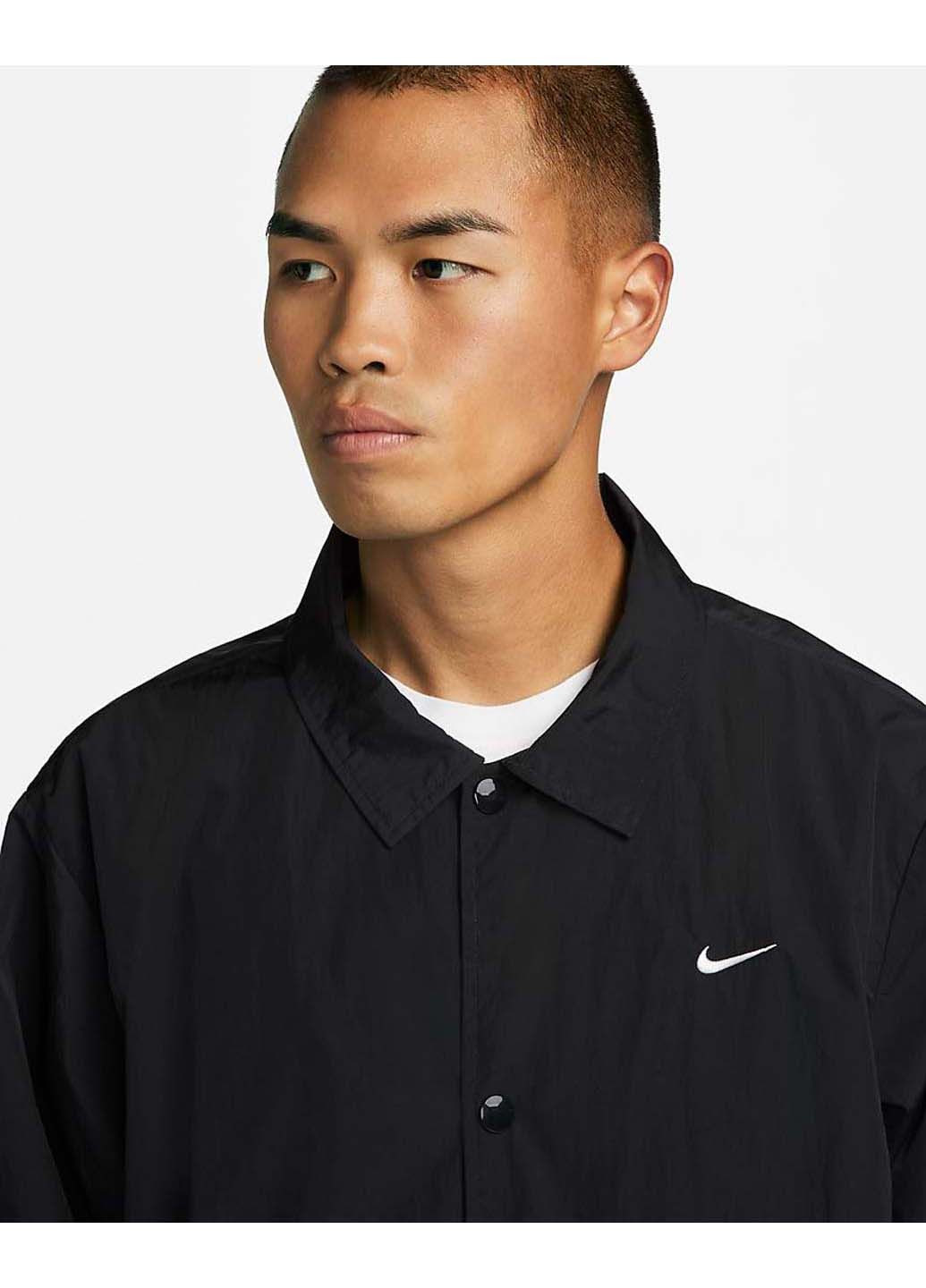 Чорна демісезонна куртка чоловіча Nike