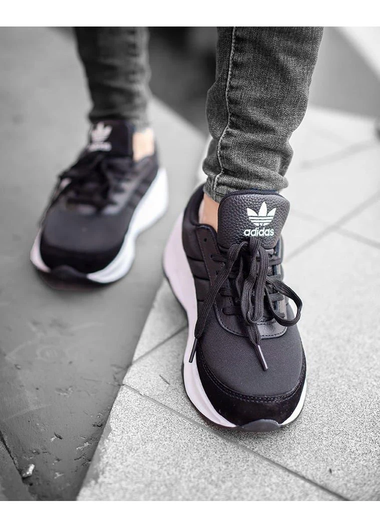 КРОССОВКИ ЖЕНСКИЕ ADIDAS SHARK BLACK WHITE АДИДАС ШАРК БЕЛЫЕ No Brand белые демисезоны (391957191)