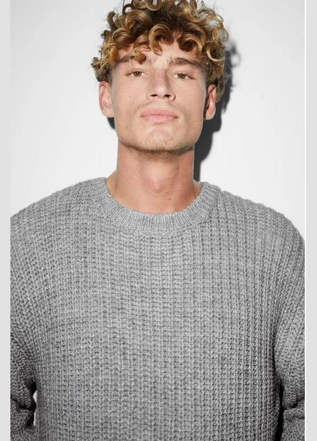 Сірий демісезонний светр C&A