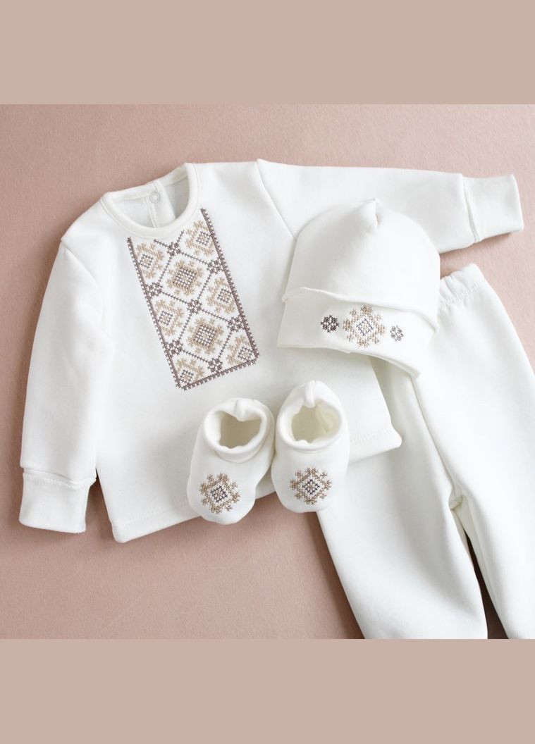 Теплий костюм для хрещення хлопчика з вишитим іменем Ladan (333713668)