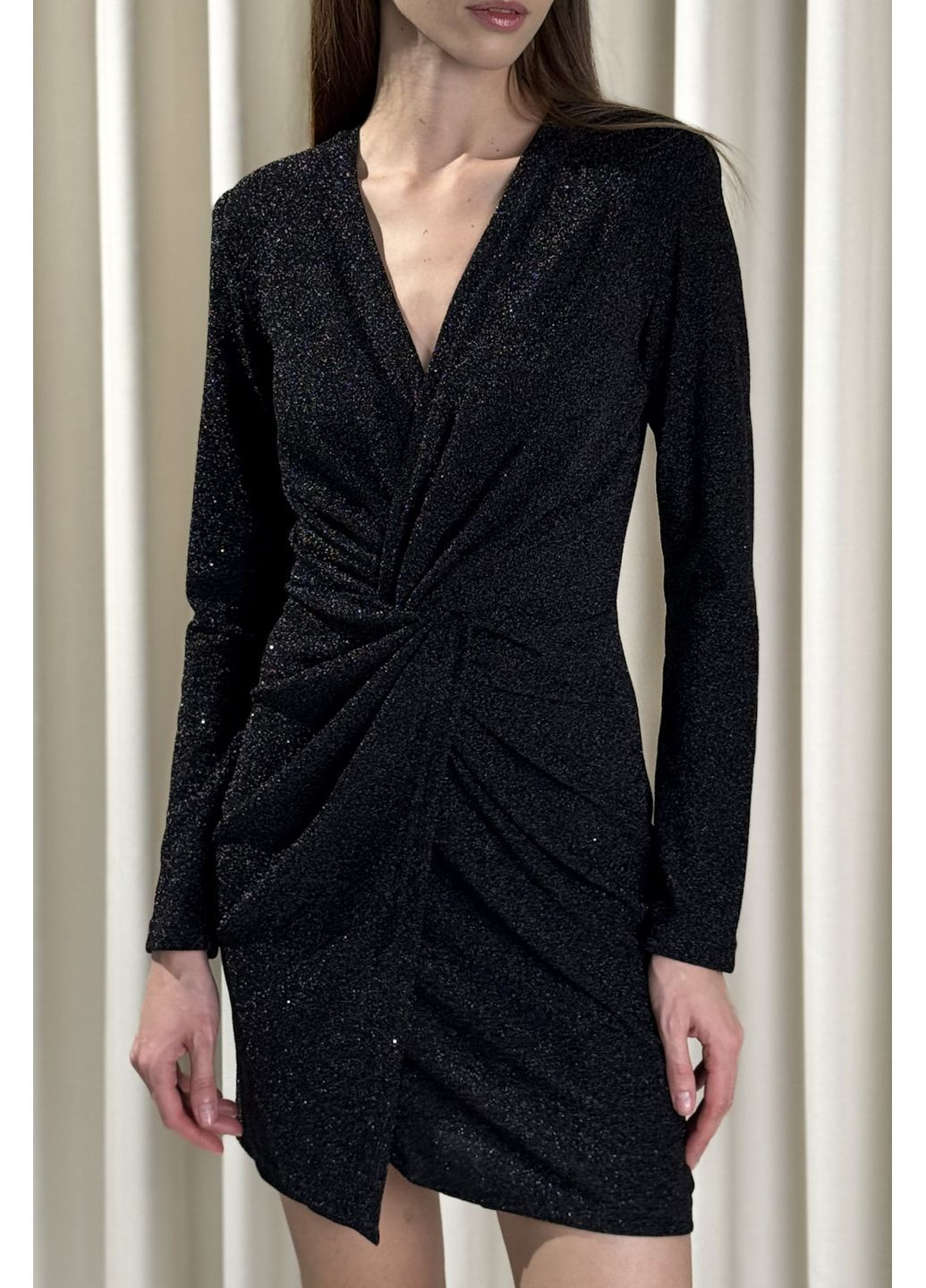 Чорна святковий, коктейльна, вечірня плаття блискуче міні з запахом CHICLY однотонна