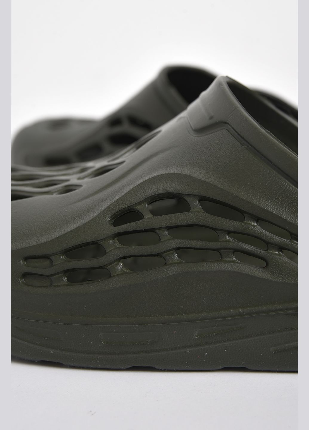 Темно-зеленые кэжуал кроксы мужские темно-зеленого цвета Let's Shop