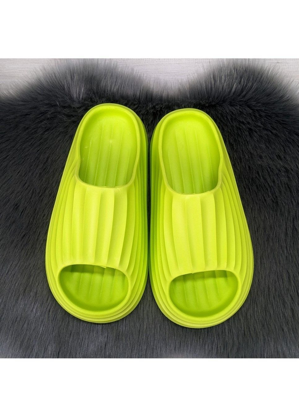 Салатовые шлепанцы женские сланцы пенковые Progress