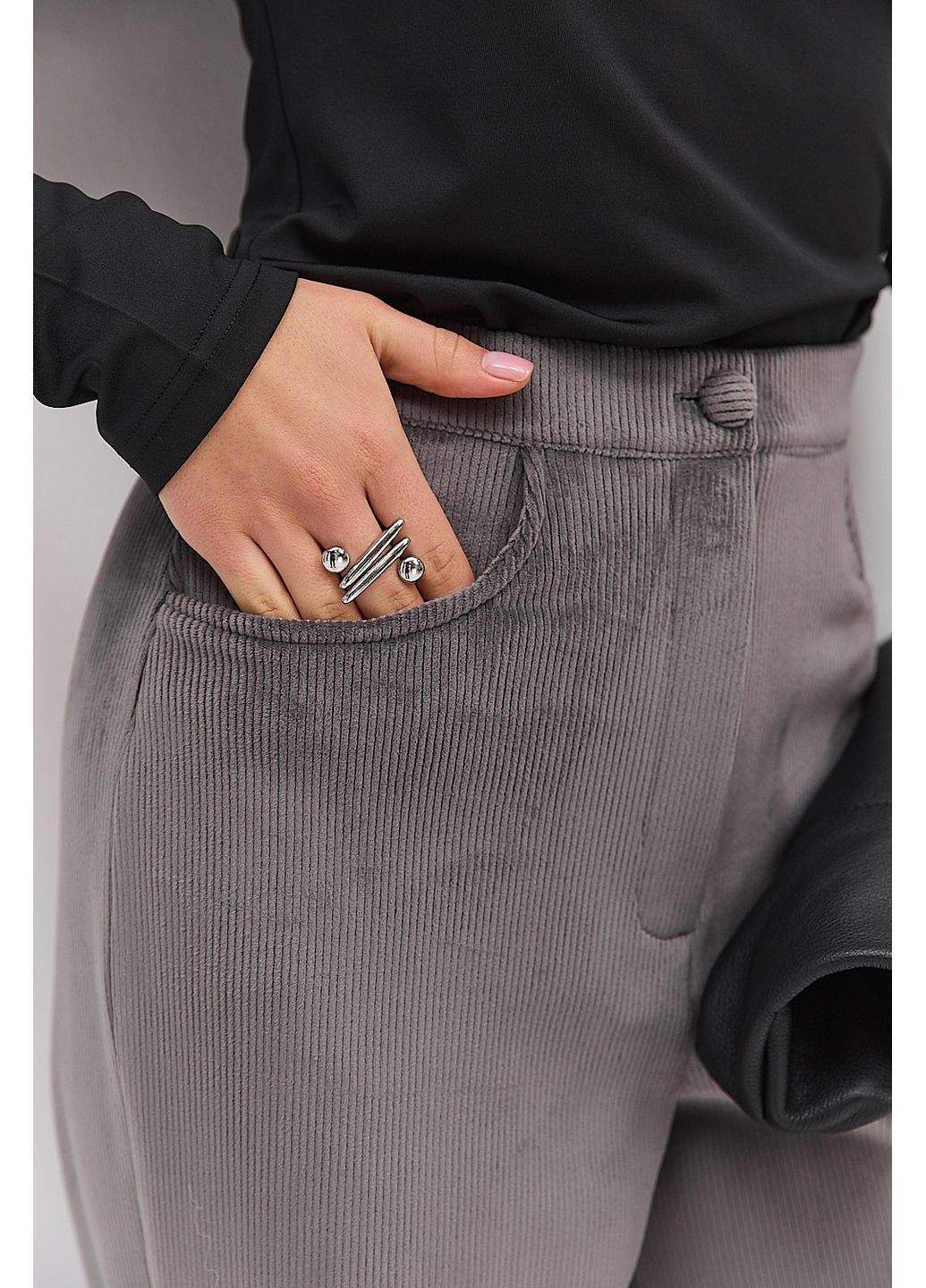 Жіночі класичні штани з утепленого вельвету сірі Arjen (370602261)