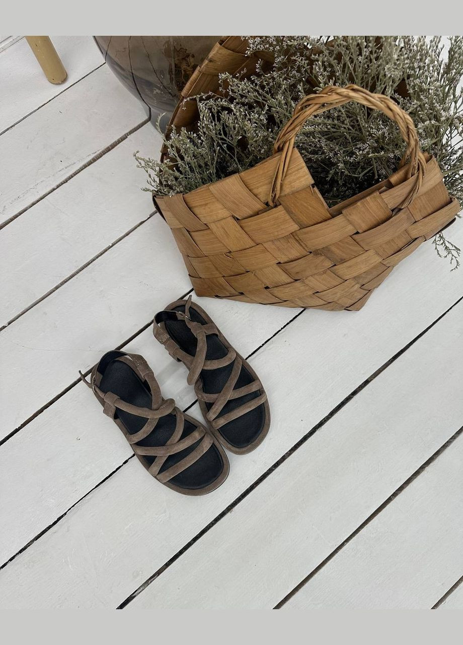 Коричневые босоножки из натуральной замши -eda- трубочка шоколад No Brand с ремешком