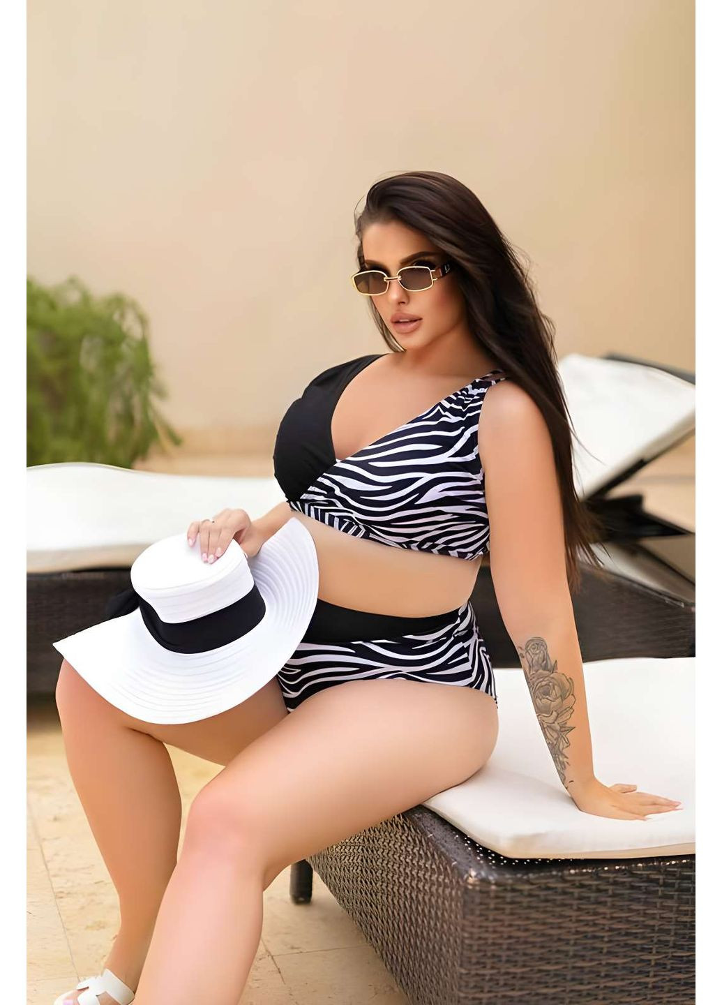 Черный летний женский летний раздельный черно-белый полосатый купальник зебра 2хл 4хл No Brand