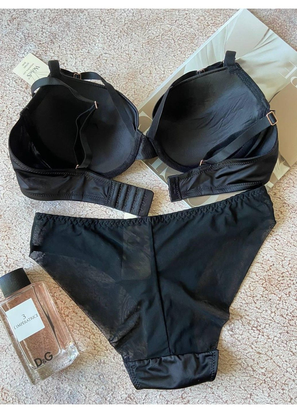 Черный черный комплект женского нижнего белья пуш-ап с портупеей Weiyesi