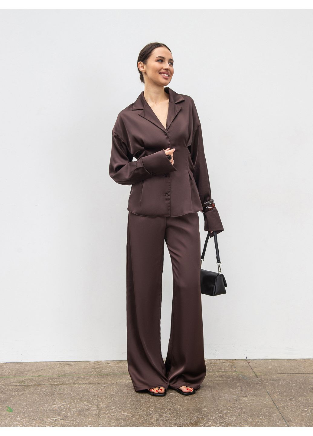 Коричневая рубашка однотонная Romashka