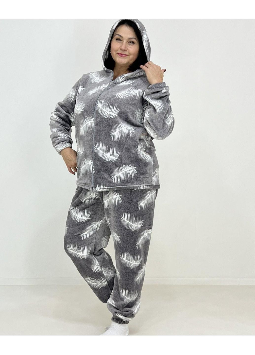 Сіра зимня костюм жіночий домашній махра пір'їнка 52-54 сірий 19065849-1 Triko