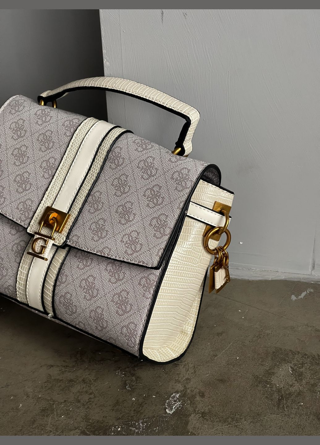 Сумка Гесс Ginevra Logo Elite пудровая No Brand (318652843)