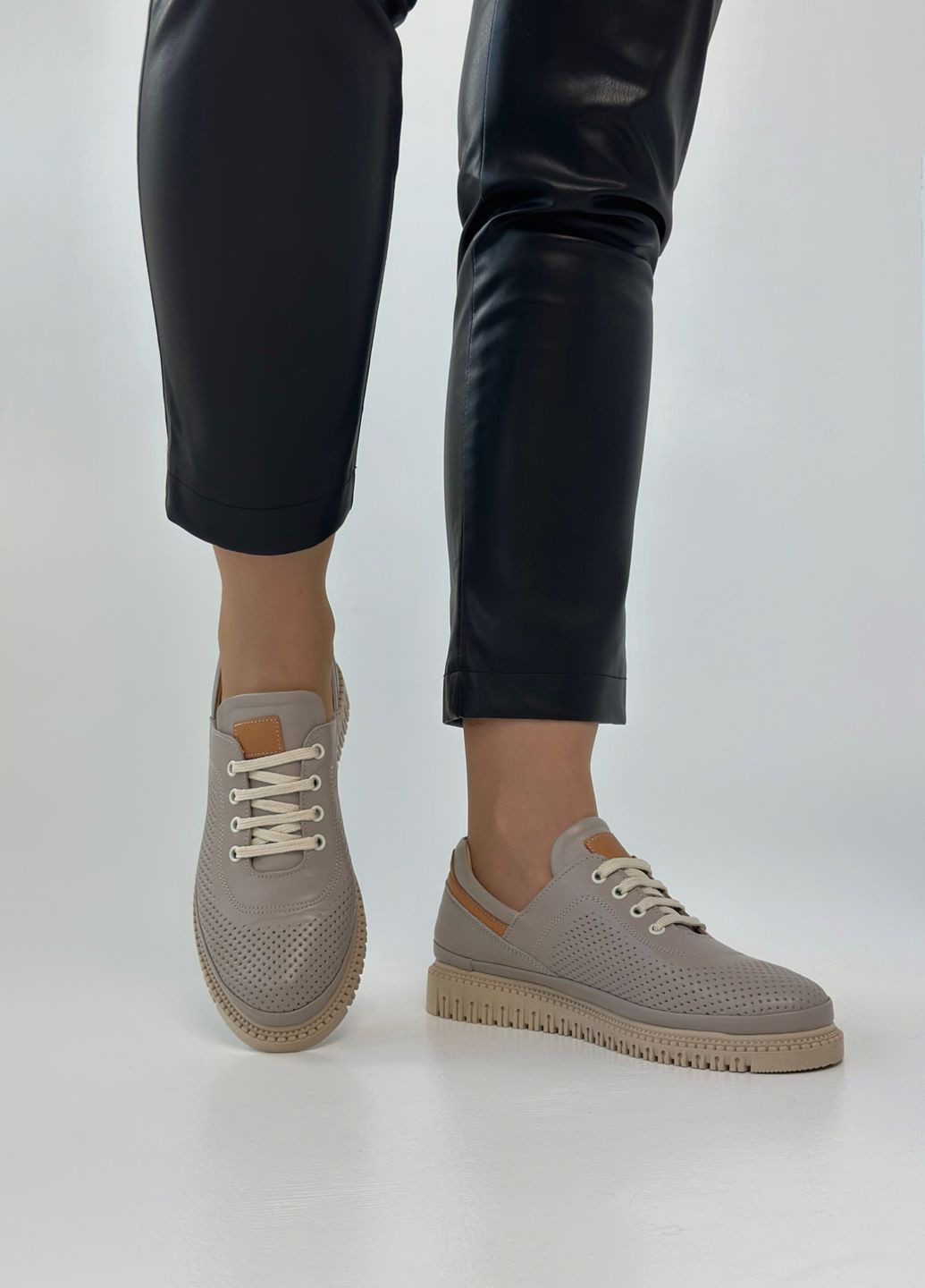 Кавові кеди шкіряні на повну ніжку Sherlock Soon