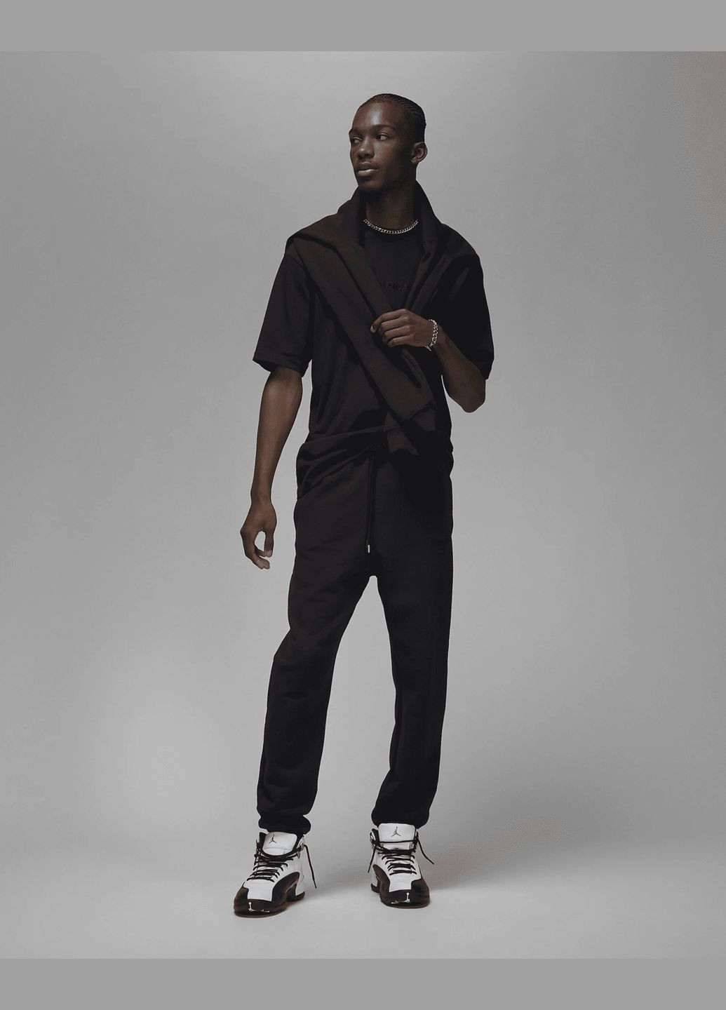 Черная футболка мужская brand wordmark tee fj1969-010 черная Jordan