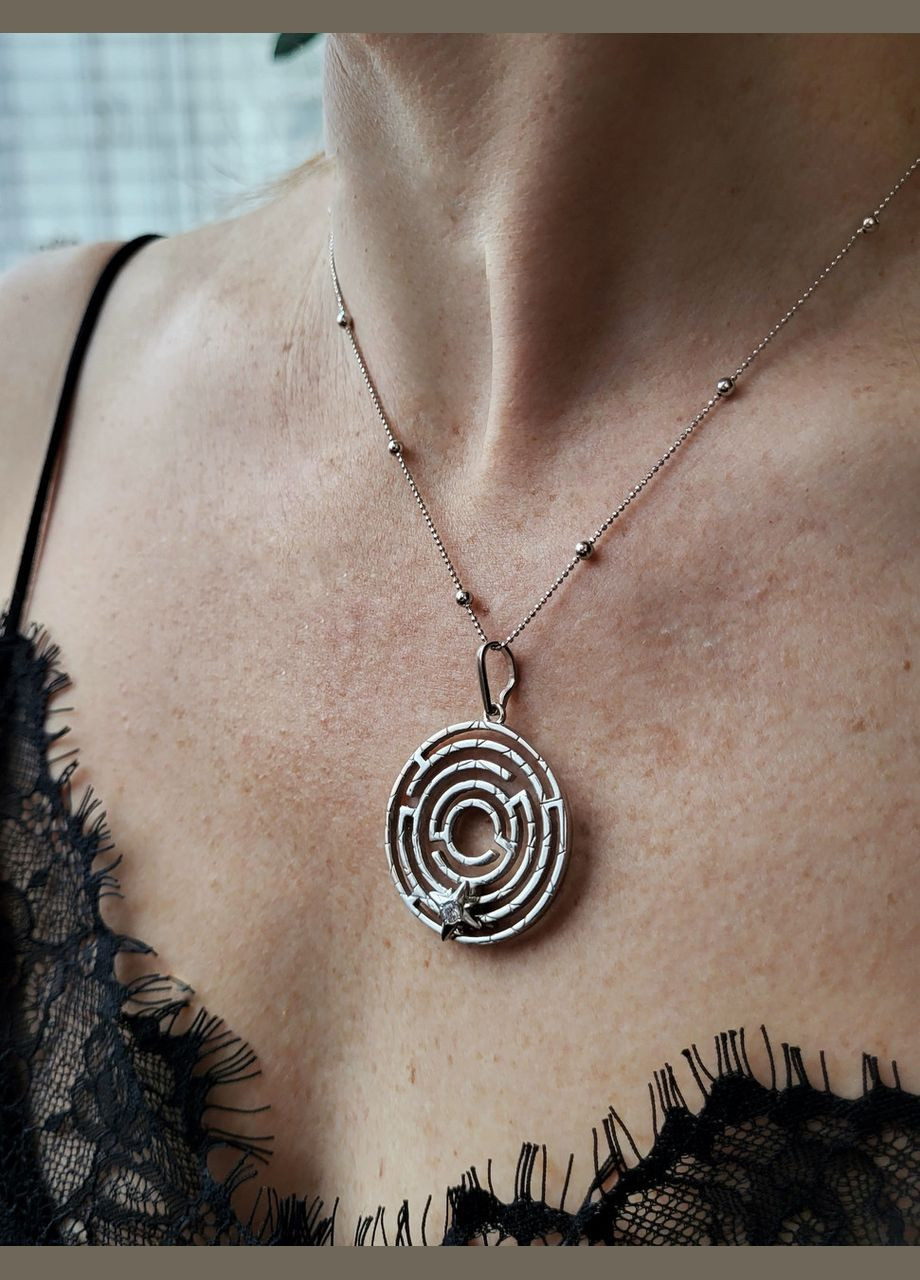 Срібна підвіска Кулон Медальйон Лабіринт з Білим каменем Срібло 925 проби 3218р 9.10г No Brand (306743368)