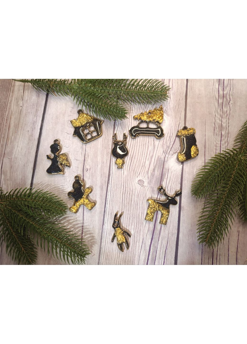 Новорічна іграшка з епоксидної смоли ручної роботи Набір міні іграшок з 8 Hand Made (365722474)