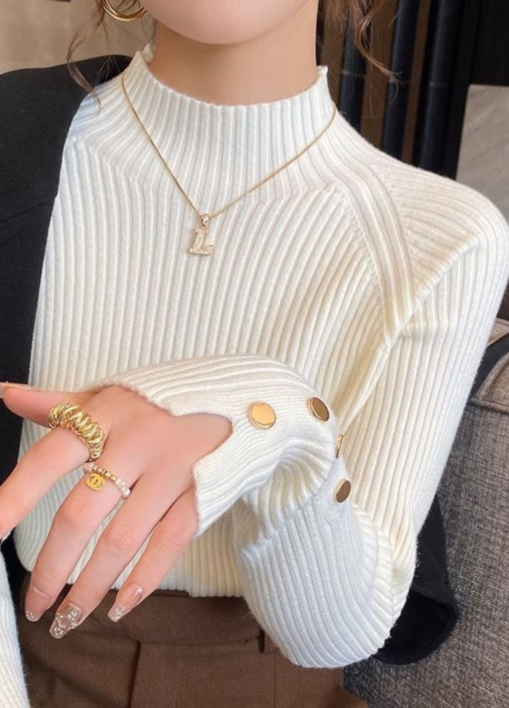 Изысканный повседневный демисезонный гольф в широкий рубчик с длинными рукавами реглан украшены пуговицами. Allthings (365701374)