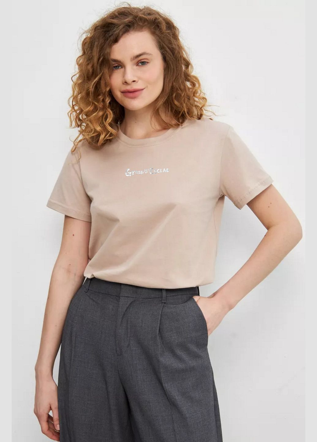 Футболка женская бежевого цвета Let's Shop - (330574192)