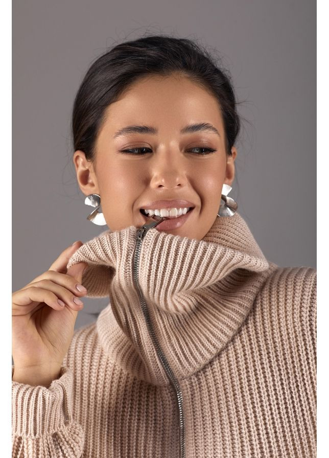 Перловий зимовий жіночий светр прямого силуету на блискавці (2761) Triko Bakh
