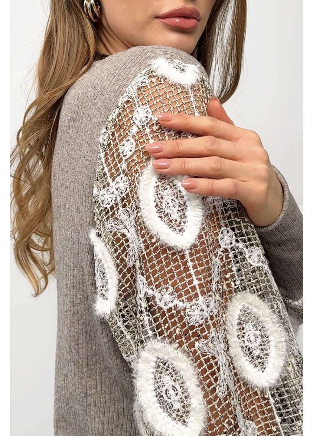 Комбінована стильна трикотажна блуза з вишуканим рукавом - ua42 / eu36 Iren Klairie