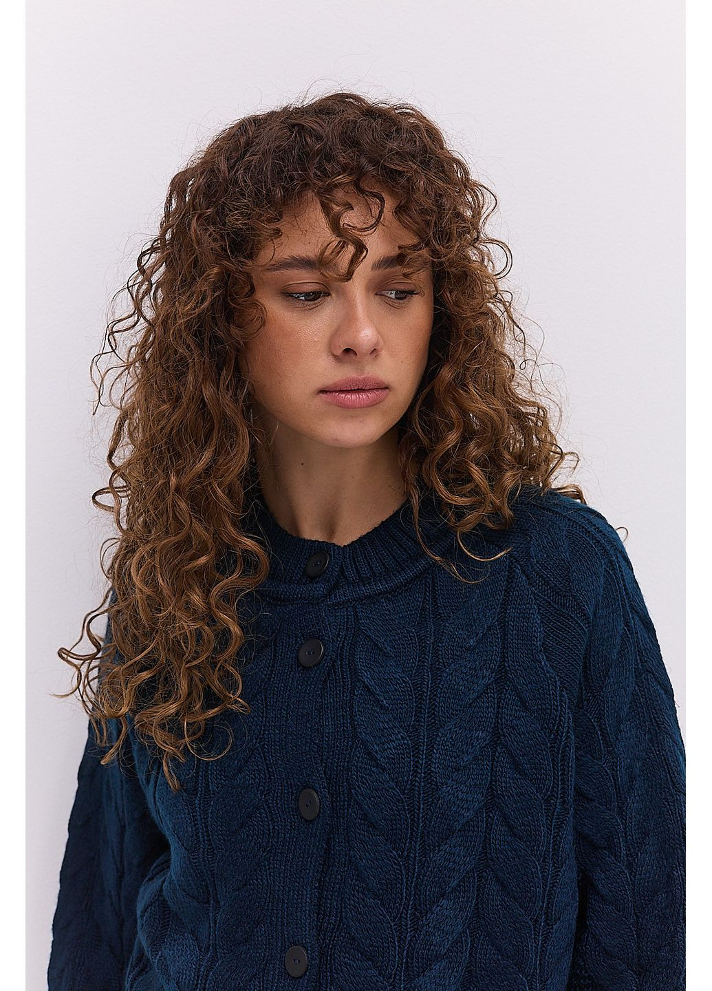 Жіночий в`язаний кардиган короткий Arjen (362556051)